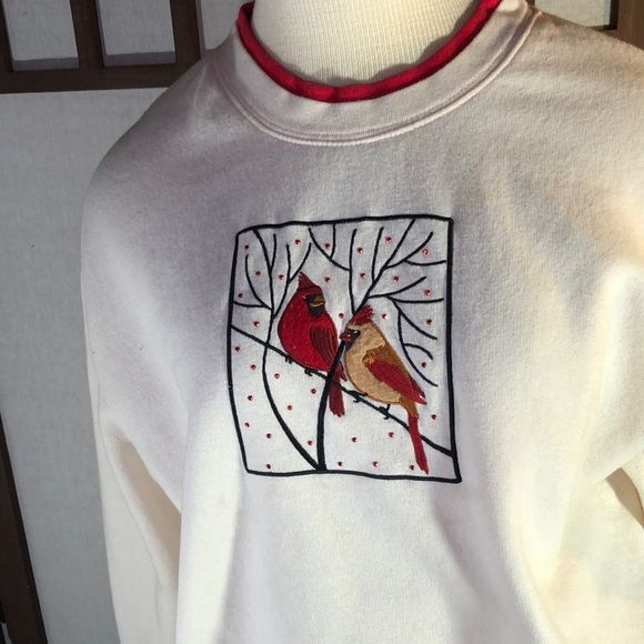 Sweatshirt with a cardinal couple on a branch with red sequins, sz med. - Picture 1 of 10